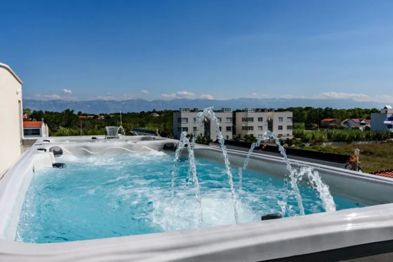 Villa Miri Privlaka Villa Miri R4 Jacuzzi 4