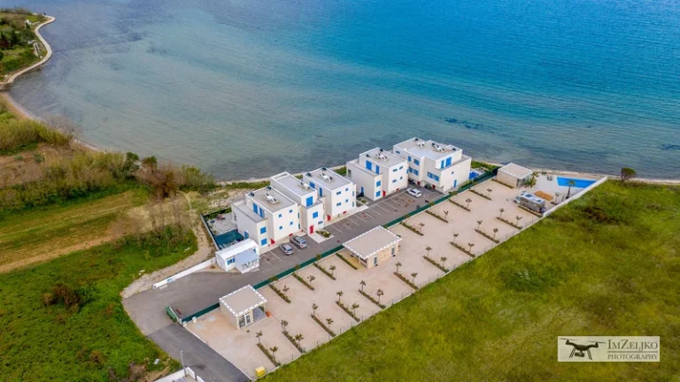 Villa Miri Privlaka Complex Villa Miri 1 Near to the Sea