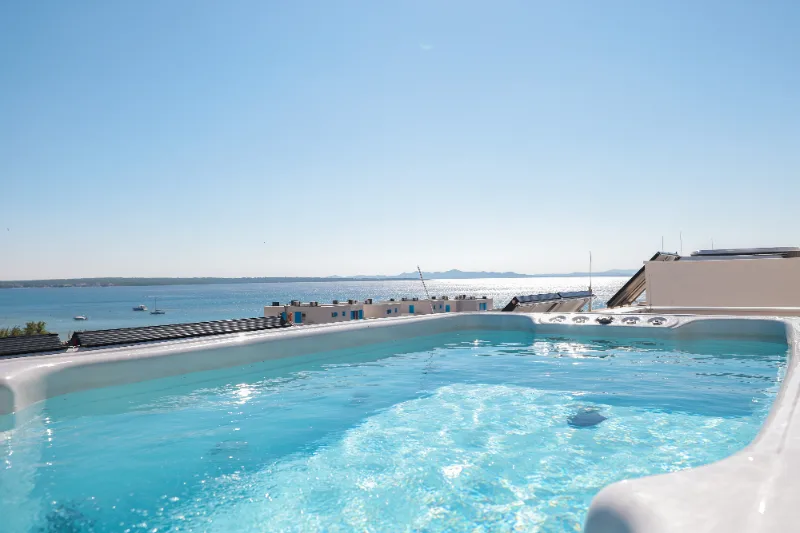 Villa Miri Privlaka R4 Roof Pool